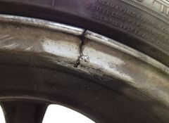 Cracked alloy wheel welded repair